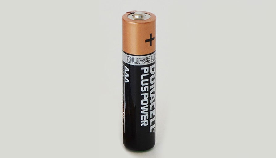 باتری نیم قلمی Duracell Plus Power 1.5V
